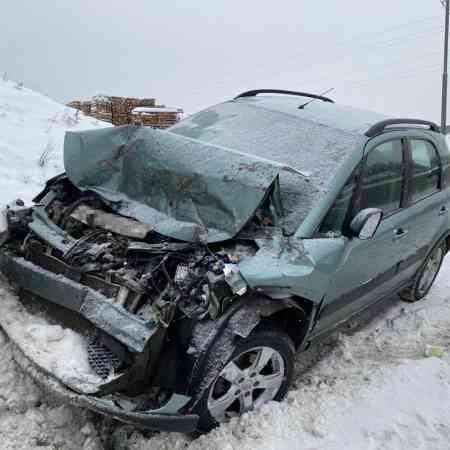 Автомобили с неисправным двигателем Suzuki CX4 2013, АКПП выкупили за 500000